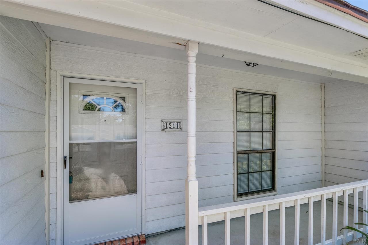 1211 Brook Bend Road Pensacola, FL 32506 - Photo 3 of 30