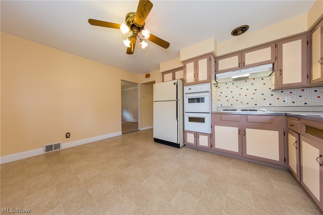 3829 Mayfield Road Cleveland Heights, OH 44121 - Photo 8 of 35