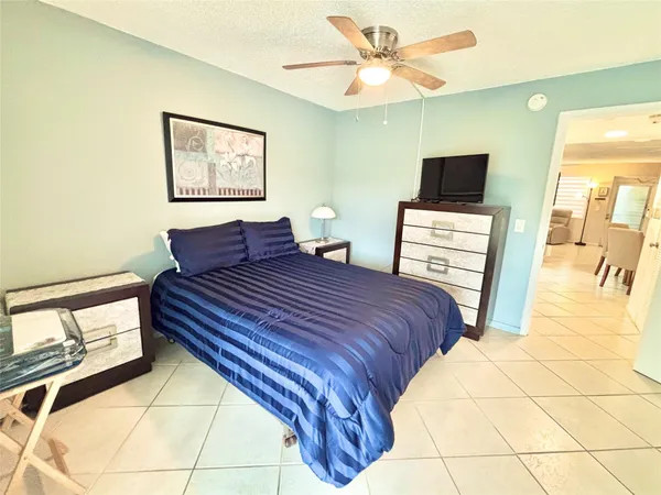 $1,400 | 43 Farnham B, Unit 43, Deerfield Beach, FL 33442