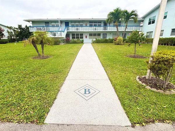 $1,400 | 43 Farnham B, Unit 43, Deerfield Beach, FL 33442