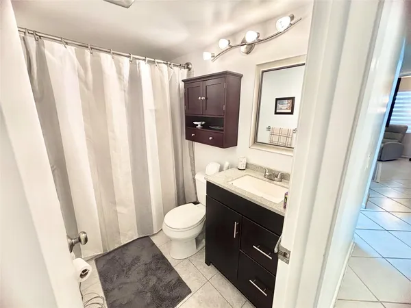 $1,400 | 43 Farnham B, Unit 43, Deerfield Beach, FL 33442