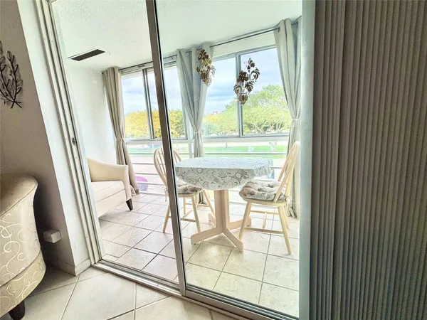 $1,400 | 43 Farnham B, Unit 43, Deerfield Beach, FL 33442
