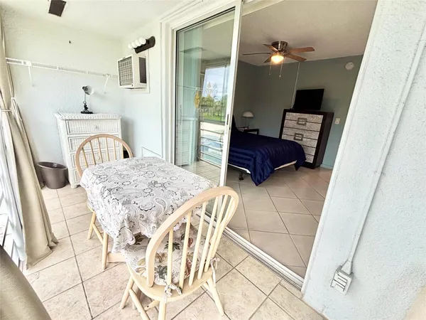 $1,400 | 43 Farnham B, Unit 43, Deerfield Beach, FL 33442