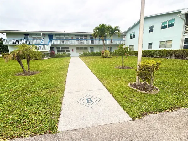 $1,400 | 43 Farnham B, Unit 43, Deerfield Beach, FL 33442