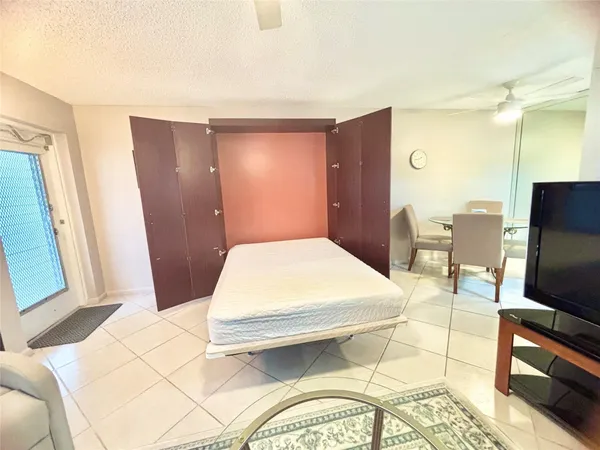 $1,400 | 43 Farnham B, Unit 43, Deerfield Beach, FL 33442