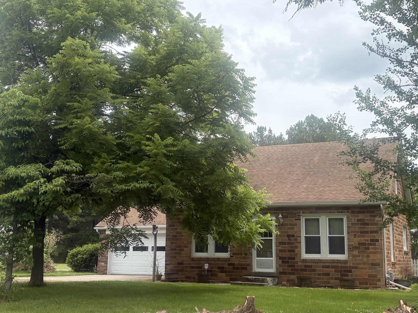 1232 Dallas Road Murphysboro, IL 62966 - Photo 1 of 35