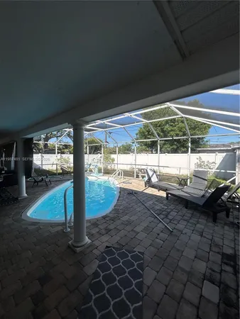$3,500 | 9995 54th Street North, Pinellas Park, FL 33782