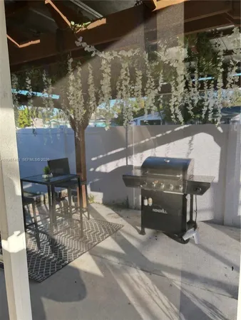 $3,500 | 9995 54th Street North, Pinellas Park, FL 33782