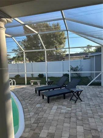 $3,500 | 9995 54th Street North, Pinellas Park, FL 33782