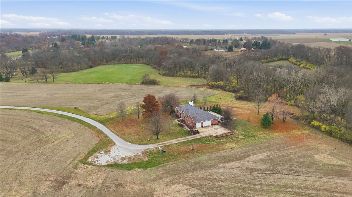 12511 Old State Road Charleston, IL 61920 - Photo 45 of 48