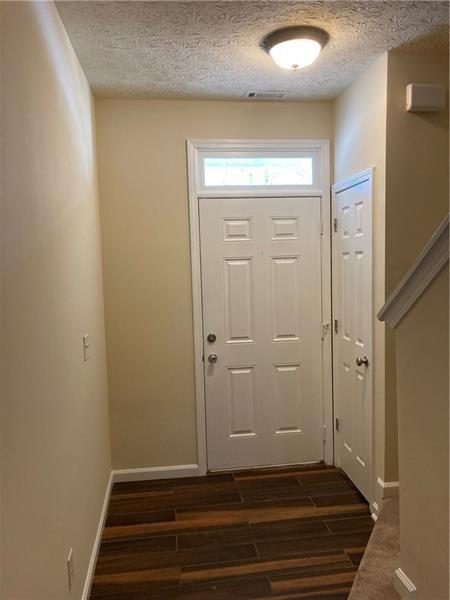 4332 Park Gate Way, Unit 175 Atlanta, GA 30344 - Photo 2 of 7 a view of a hallway