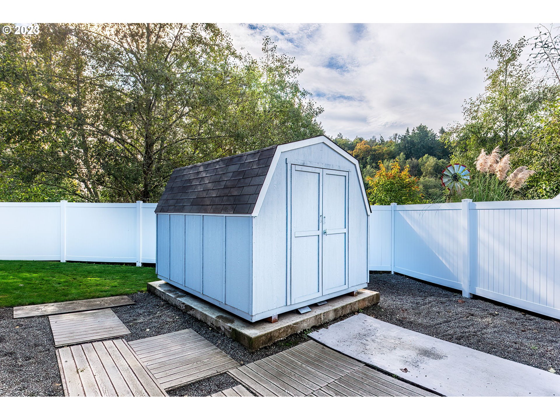 121 Crown Point Road Longview, WA 98632 - Photo 29 of 30 Gallery Image 29