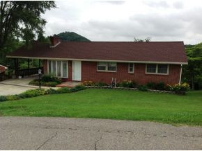 3652 Crest Road Kingsport, TN 37664 - Photo 1 of 24 Photo 1