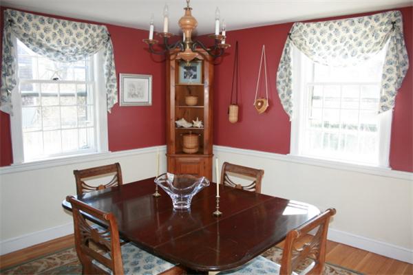 3 Hillcrest Road Marblehead, MA 01945 - Photo 5 of 11