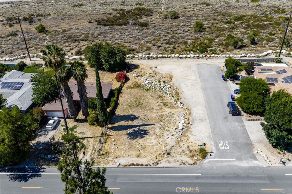 2789 Mill Creek Road Mentone, CA 92359 - Photo 3 of 11 a view of a yard with wooden fence