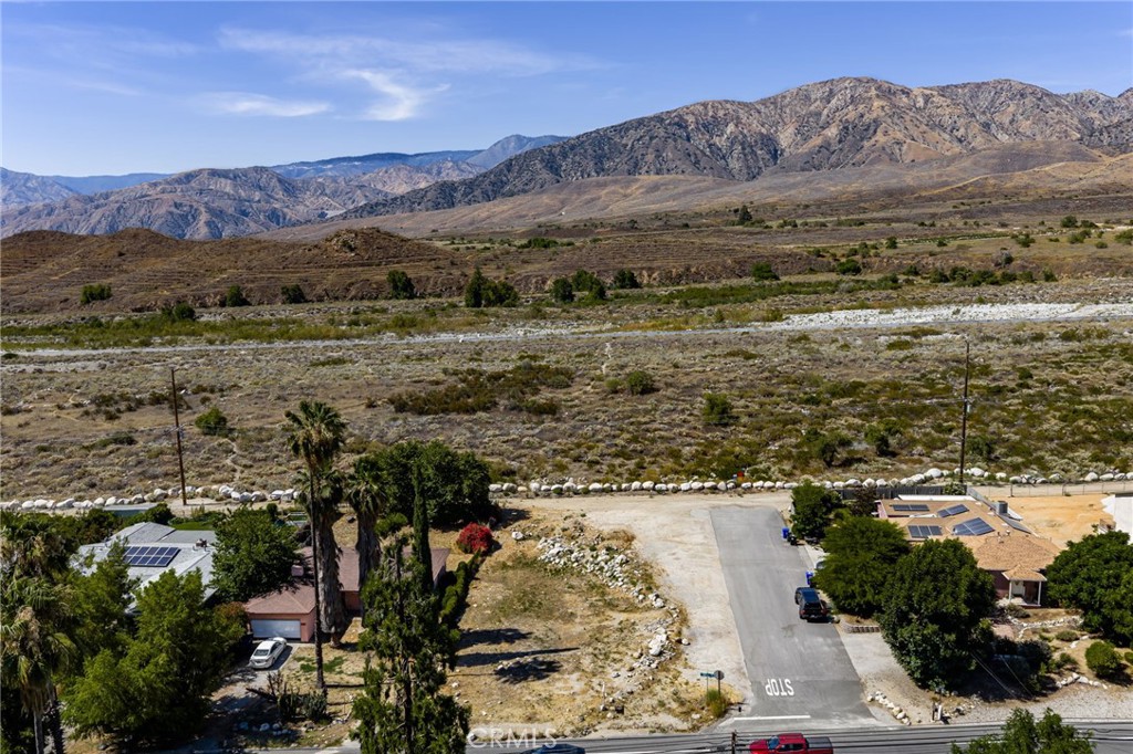 2789 Mill Creek Road Mentone, CA 92359 - Photo 4 of 11 a view of a city with mountains in the background