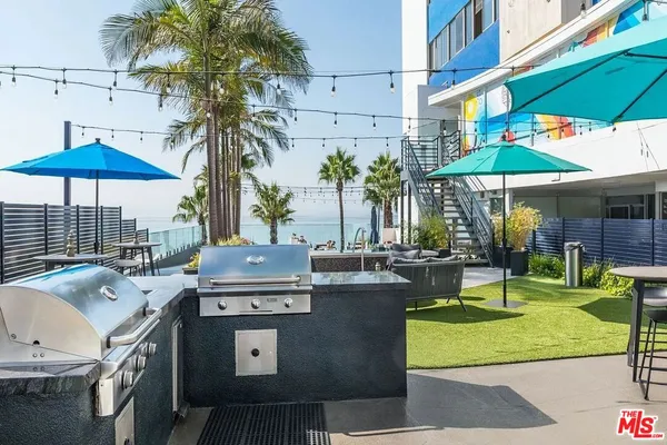 $1,850,000 | 25 South 15th Place, Unit 101, Long Beach, CA 90802