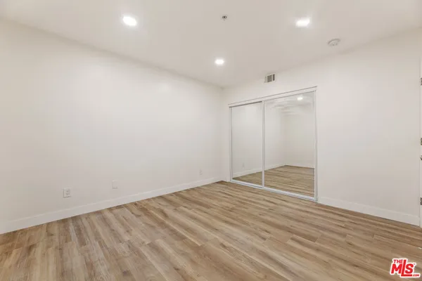 $1,850,000 | 25 South 15th Place, Unit 101, Long Beach, CA 90802