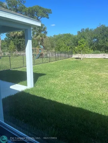 $900 | 456 Cherimoya Street, Fort Pierce, FL 34981