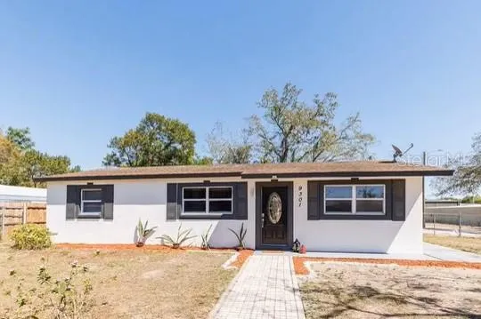 $2,500 | 9301 North 16th Street, Tampa, FL 33612