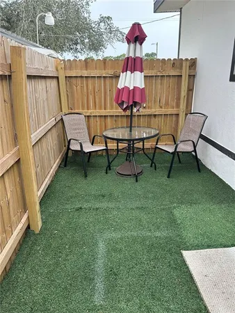 $2,500 | 9301 North 16th Street, Tampa, FL 33612