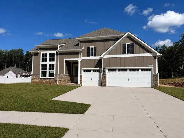 $749,900 | 7274 Fairlawn Drive, Fairview, TN 37062