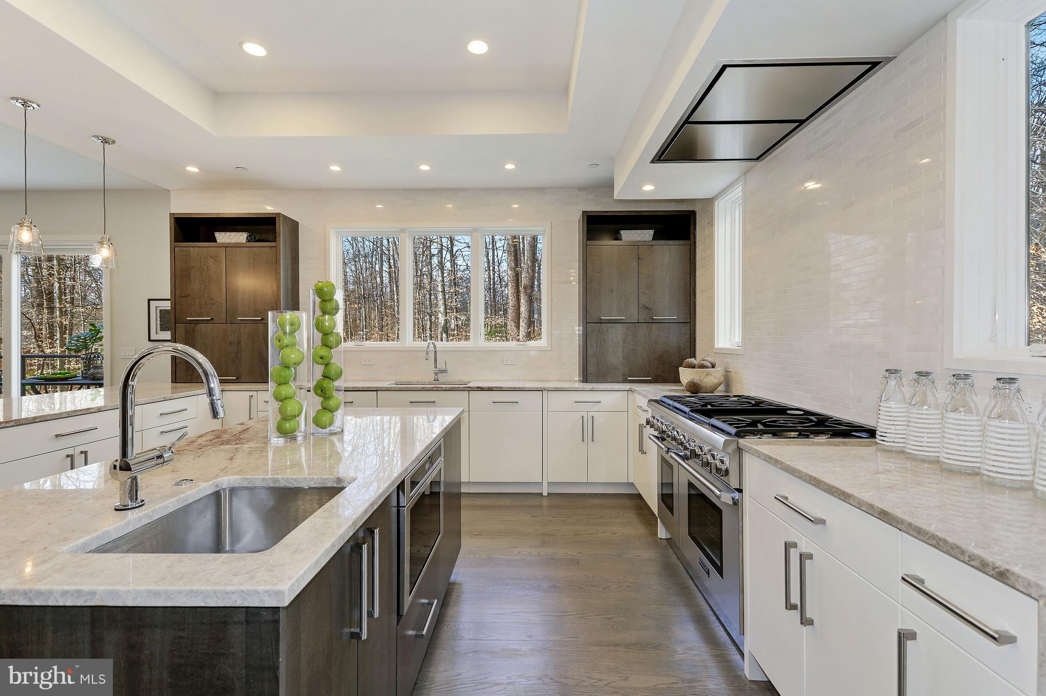 8920 Burdette Road Bethesda, MD 20817 - Photo 20 of 49 Kitchen