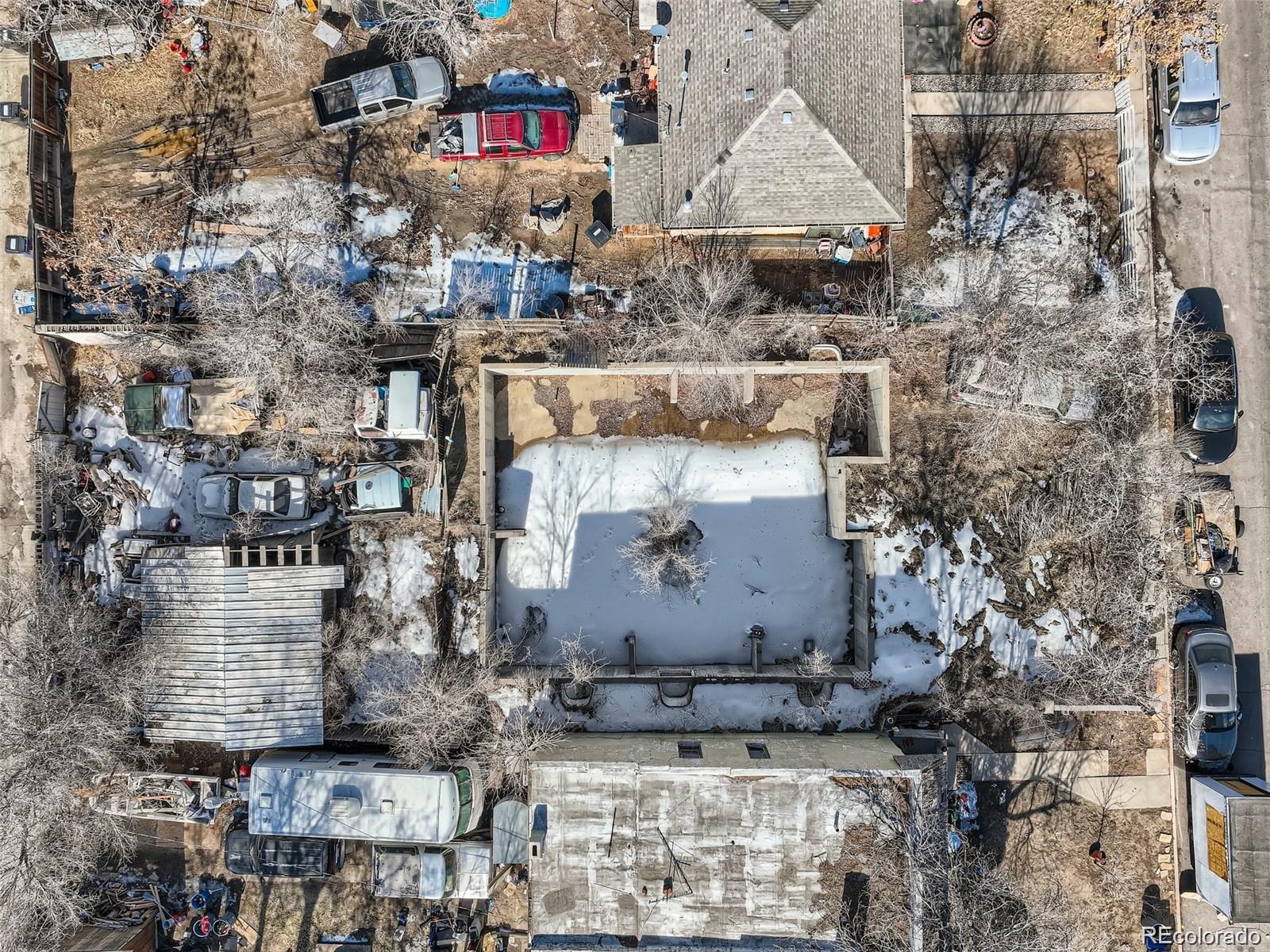 an aerial view of multiple house