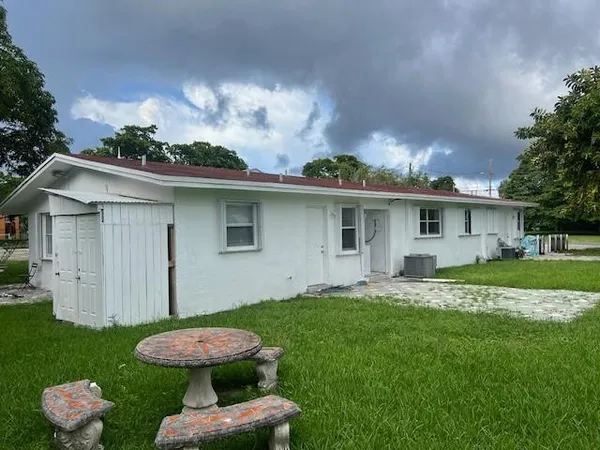 $799,000 | 106 Northwest 12th Avenue, Dania Beach, FL 33004