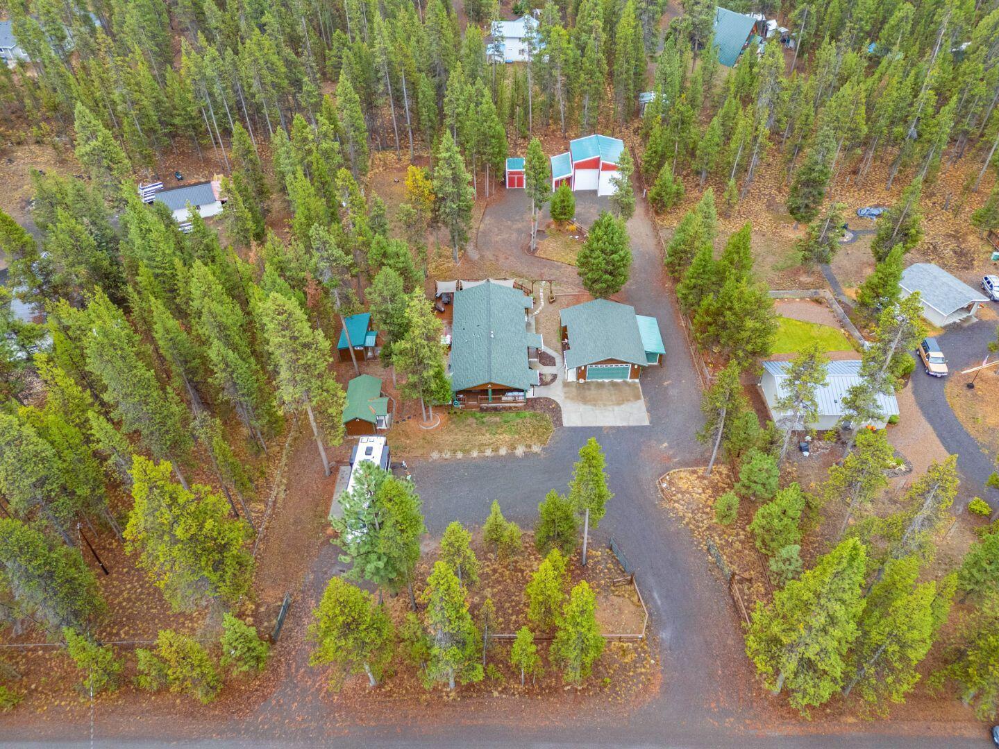 16911 Indigo Road Bend, OR 97707 - Photo 48 of 53 47