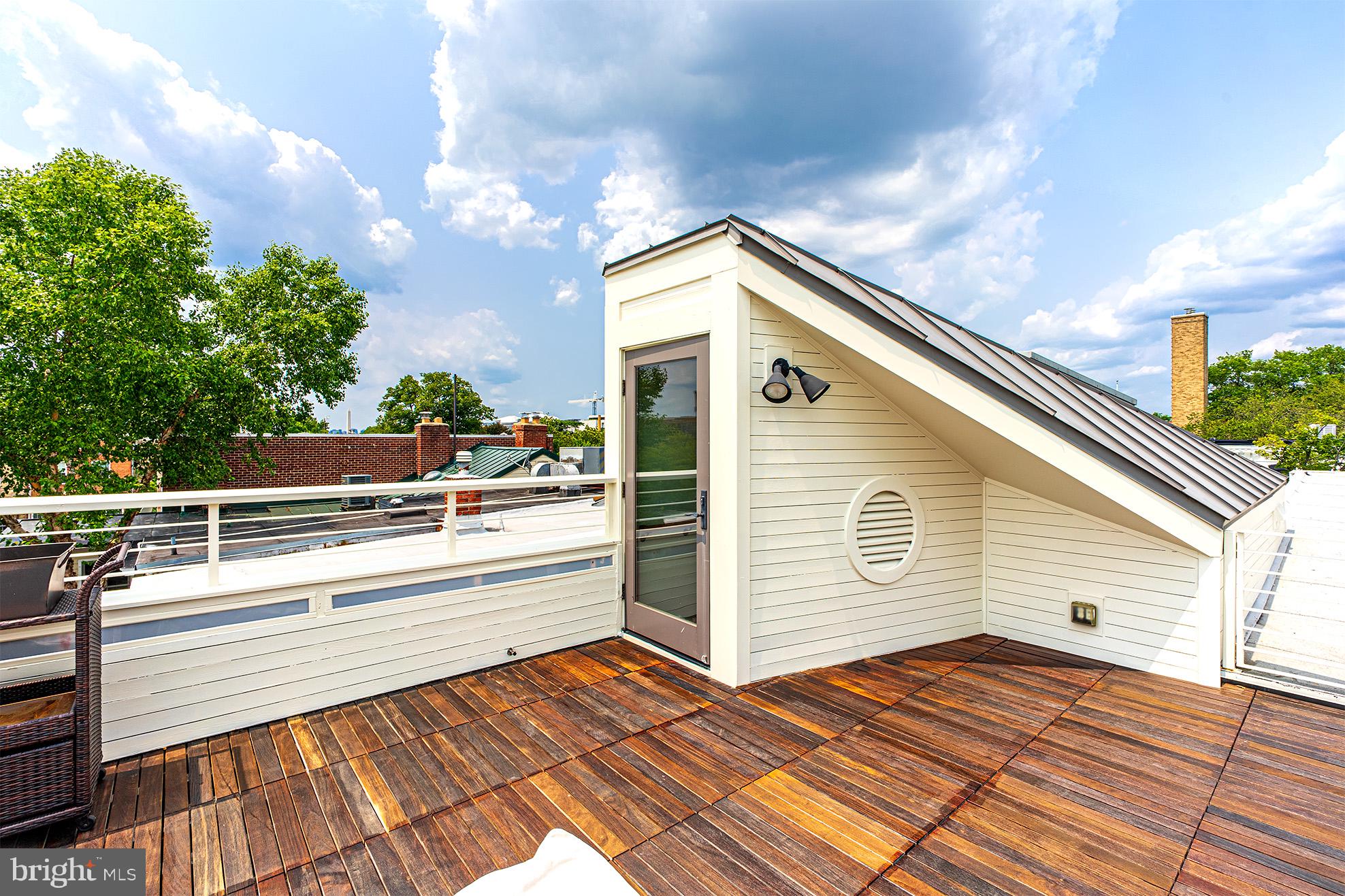 325 D Street Southeast Washington, DC 20003 - Photo 58 of 59