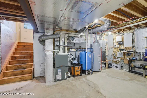 $769,000 | 389 Joanne Court, Bartonsville, PA 18321