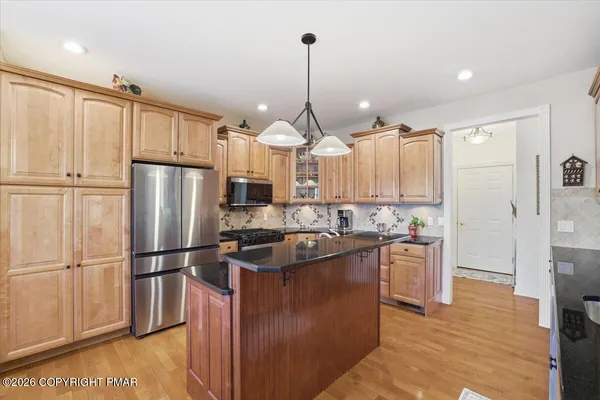 $769,000 | 389 Joanne Court, Bartonsville, PA 18321