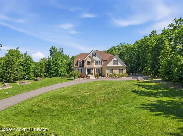 $769,000 | 389 Joanne Court, Bartonsville, PA 18321