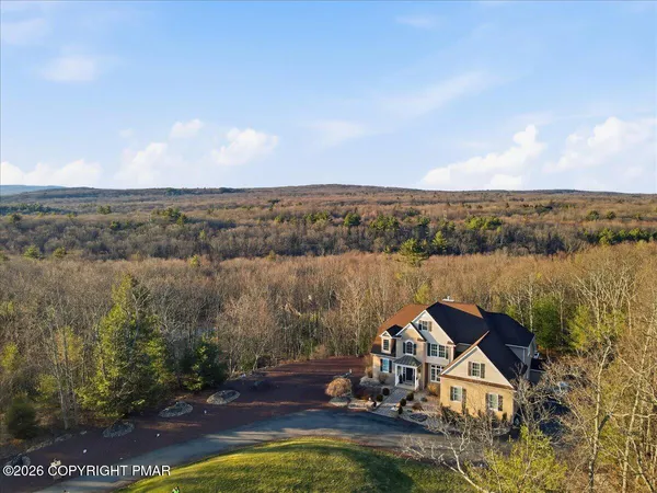 $769,000 | 389 Joanne Court, Bartonsville, PA 18321