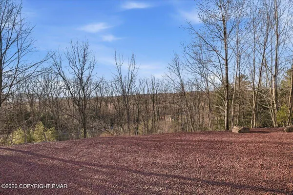 $769,000 | 389 Joanne Court, Bartonsville, PA 18321