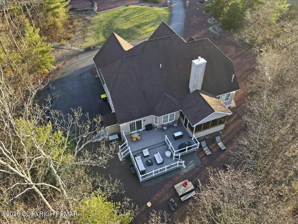 $769,000 | 389 Joanne Court, Bartonsville, PA 18321