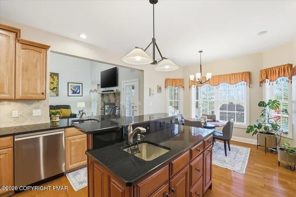 $769,000 | 389 Joanne Court, Bartonsville, PA 18321