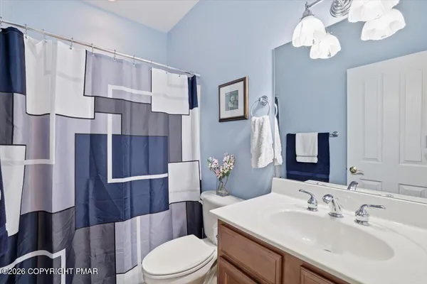 $769,000 | 389 Joanne Court, Bartonsville, PA 18321