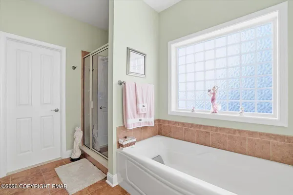 $769,000 | 389 Joanne Court, Bartonsville, PA 18321