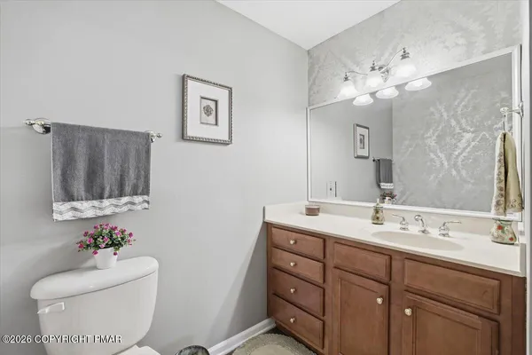 $769,000 | 389 Joanne Court, Bartonsville, PA 18321