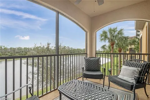 $539,000 | 9731 Acqua Court, Unit 537, Naples, FL 34113