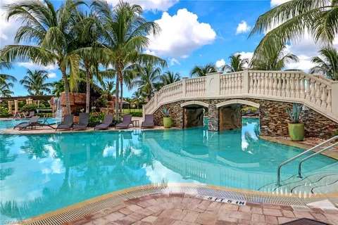 $539,000 | 9731 Acqua Court, Unit 537, Naples, FL 34113
