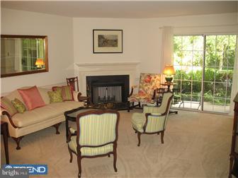 277 Valley Stream Lane Chesterbrook, PA 19087 - Photo 2 of 8 Gallery Image 2
