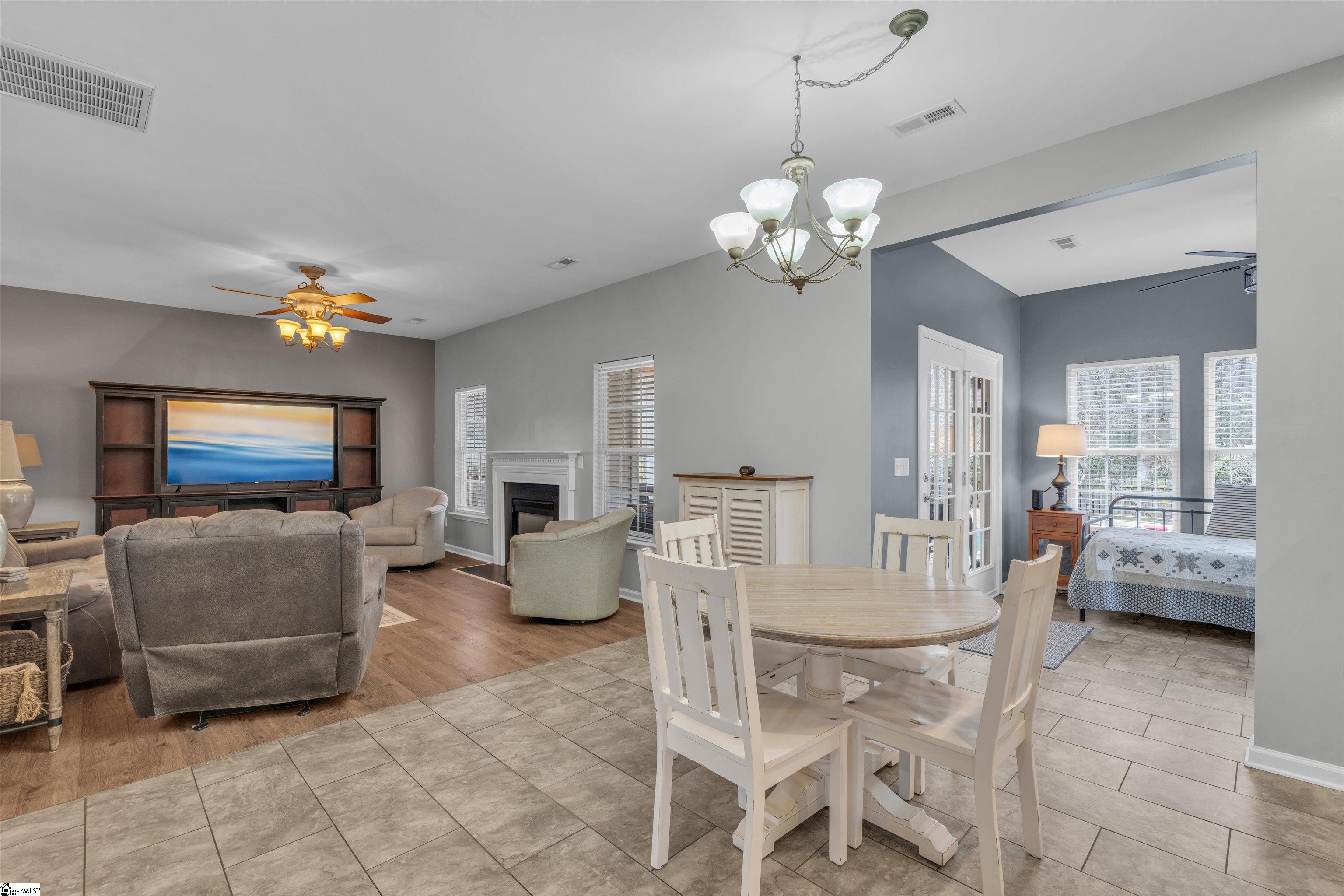 236 Garfield Lane Simpsonville, SC 29681 - Photo 11 of 33