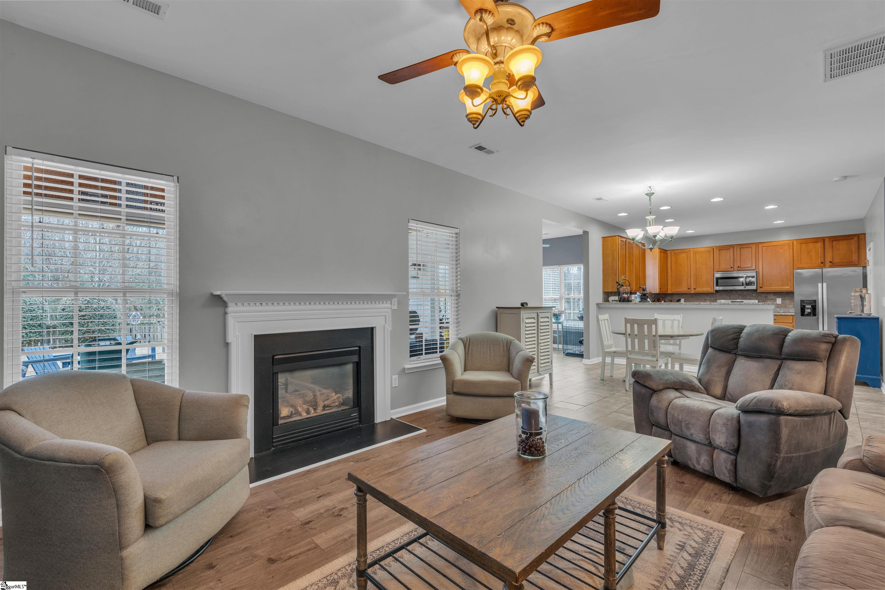 236 Garfield Lane Simpsonville, SC 29681 - Photo 5 of 33