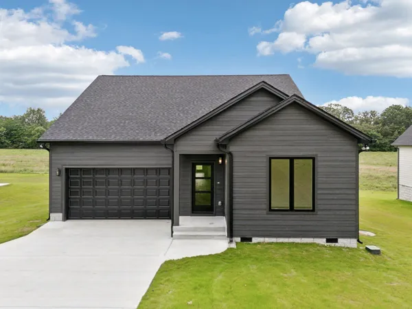 $389,500 | 811 Oconnor Street, Smithville, TN 37166