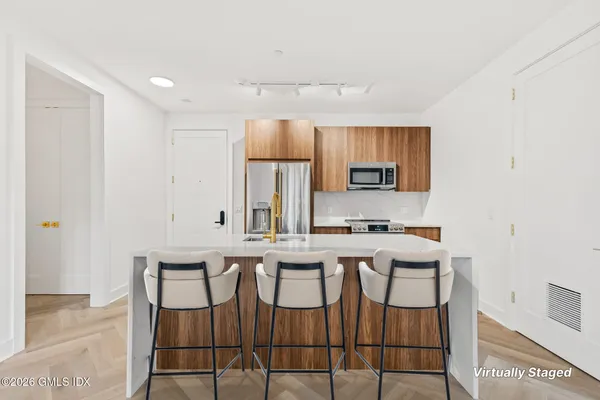 $5,850 | 100 East Putnam Avenue, Unit 208, Cos Cob, CT 06807