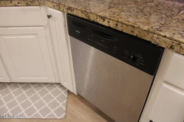 $2,400 | 100 Navajo Circle, Clinton, MS 39056