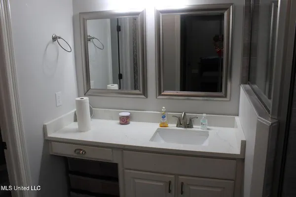 $2,400 | 100 Navajo Circle, Clinton, MS 39056